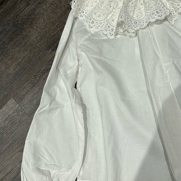 White embroidered Collar Blouse for kids - Picture 3 of 8